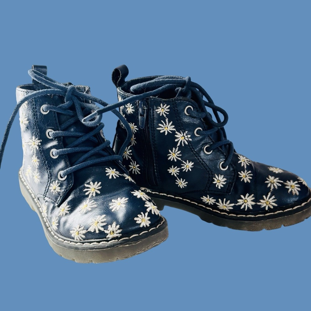Zara Baby Toddler Daisy Embroidered Lace Up‎ Boots, Size 24